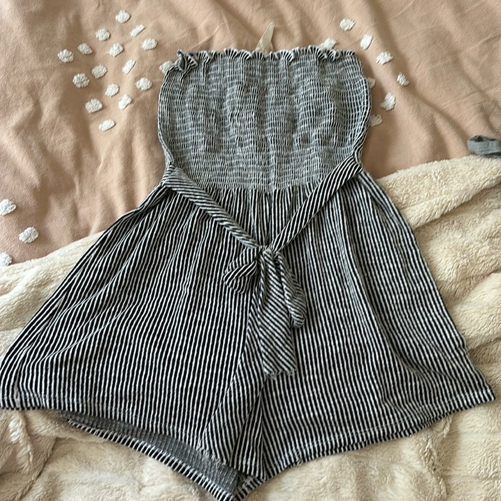 Black-and-white striped to cover up